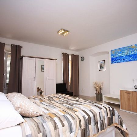 Room Ghetto Корчула Екстер'єр фото